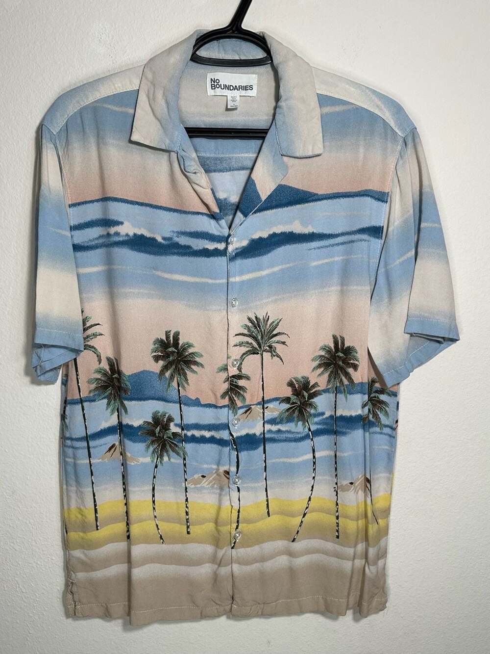 No Boundaries Men's Tropical Palm Tree Scenic Print Rayon Short Sleeve Resort Sh